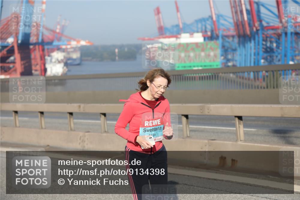 03.10.2025 - Köhlbrandbrückenlauf Yannick Fuchs http://msf.ph/oto/9134398 03.10.2025 09:09:28 Position 2 191 meine-sportfotos.de