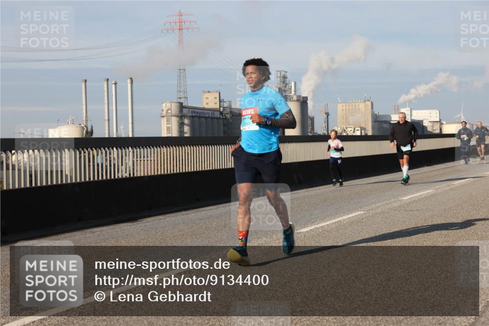 03.10.2025 - Köhlbrandbrückenlauf Lena Gebhardt http://msf.ph/oto/9134400 03.10.2025 09:52:33 Position 2 3123 meine-sportfotos.de