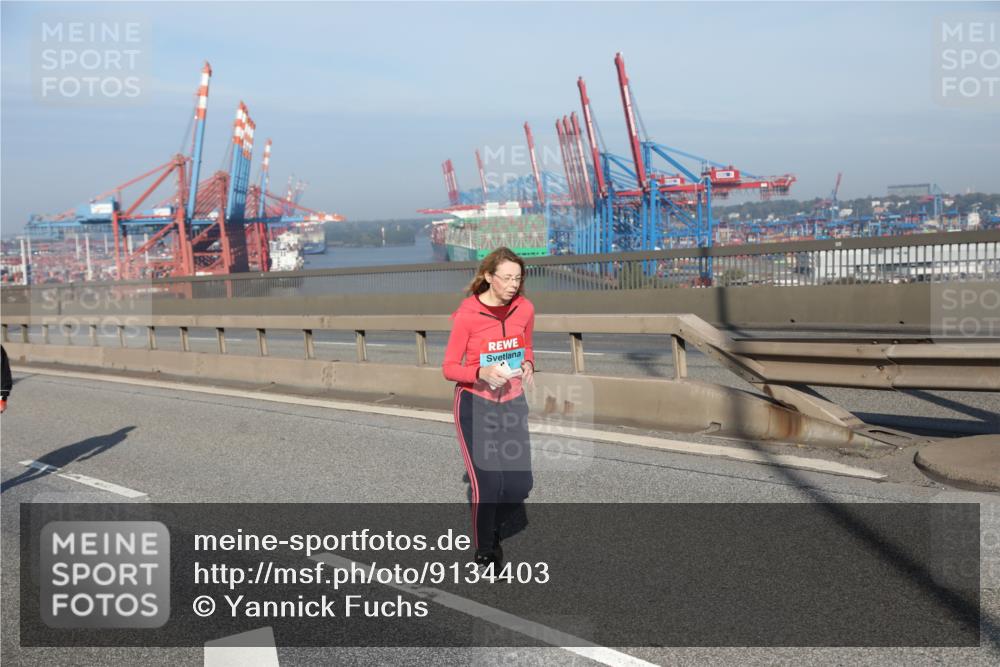 03.10.2025 - Köhlbrandbrückenlauf Yannick Fuchs http://msf.ph/oto/9134403 03.10.2025 09:09:29 Position 2  meine-sportfotos.de