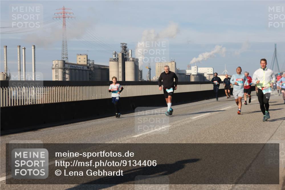 03.10.2025 - Köhlbrandbrückenlauf Lena Gebhardt http://msf.ph/oto/9134406 03.10.2025 09:52:34 Position 2 10 meine-sportfotos.de
