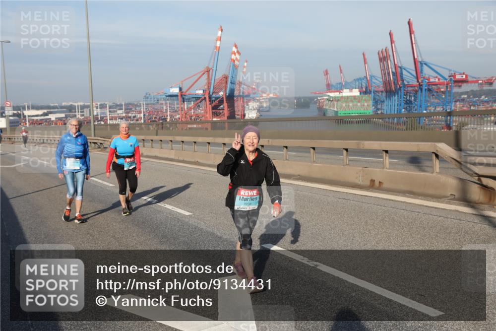 03.10.2025 - Köhlbrandbrückenlauf Yannick Fuchs http://msf.ph/oto/9134431 03.10.2025 09:09:32 Position 2 2236 meine-sportfotos.de