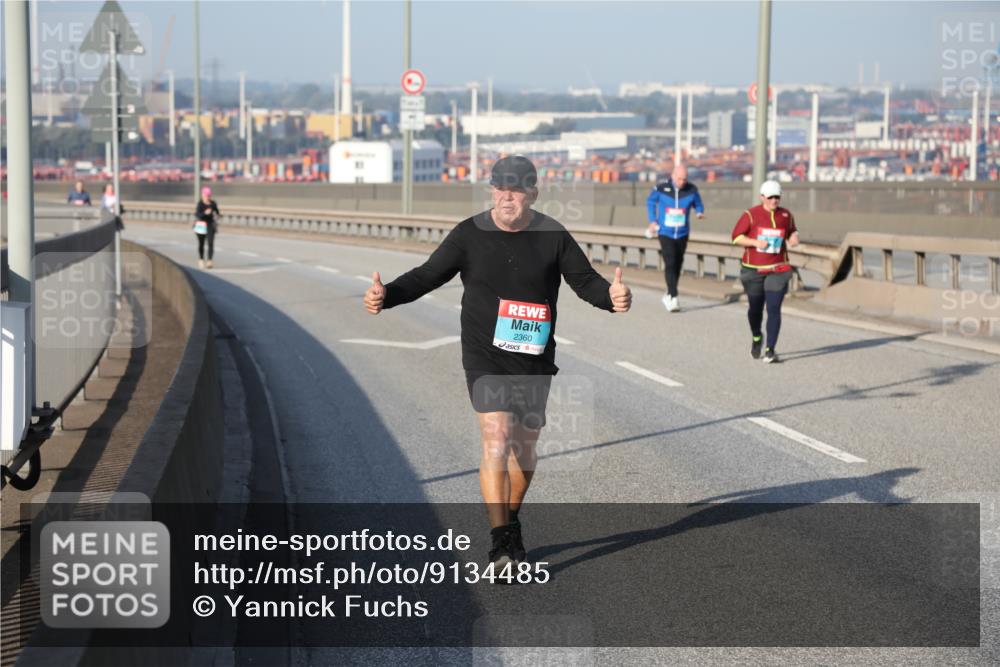 03.10.2025 - Köhlbrandbrückenlauf Yannick Fuchs http://msf.ph/oto/9134485 03.10.2025 09:09:47 Position 2 2360 meine-sportfotos.de