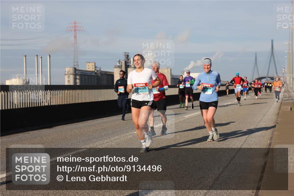 03.10.2025 - Köhlbrandbrückenlauf Lena Gebhardt http://msf.ph/oto/9134496 03.10.2025 09:52:40 Position 2 1401 meine-sportfotos.de