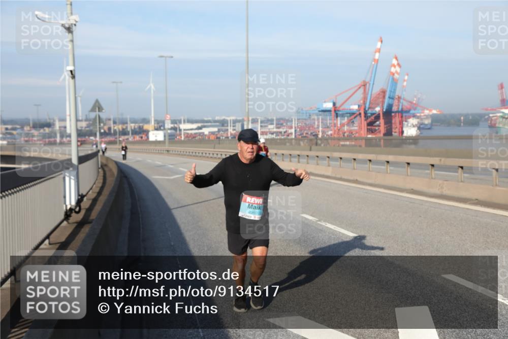 03.10.2025 - Köhlbrandbrückenlauf Yannick Fuchs http://msf.ph/oto/9134517 03.10.2025 09:09:50 Position 2 2360 meine-sportfotos.de
