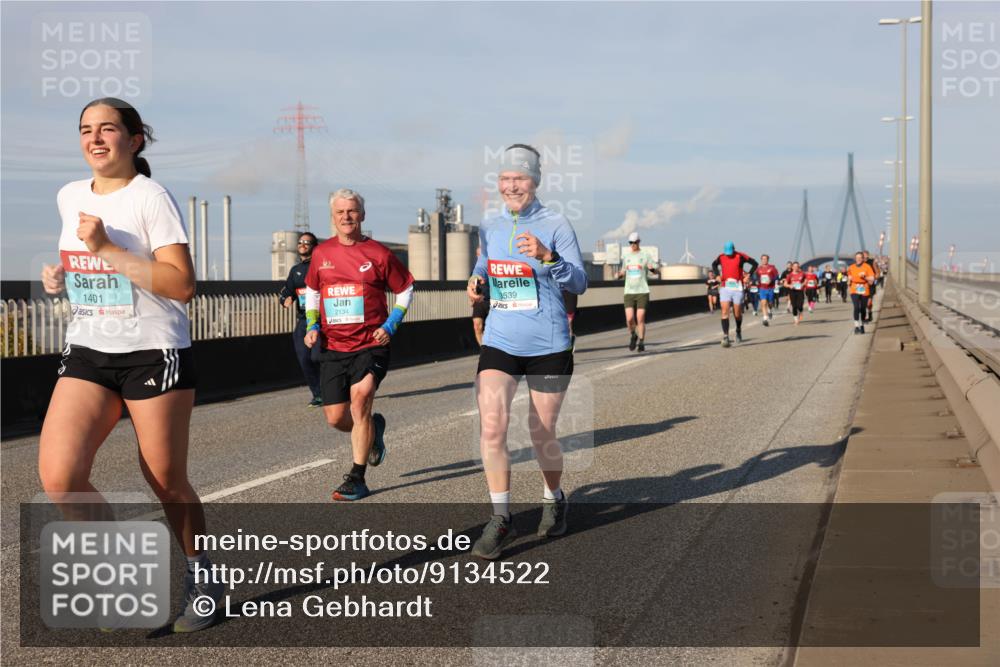 03.10.2025 - Köhlbrandbrückenlauf Lena Gebhardt http://msf.ph/oto/9134522 03.10.2025 09:52:41 Position 2 1401, 3539, 2134 meine-sportfotos.de