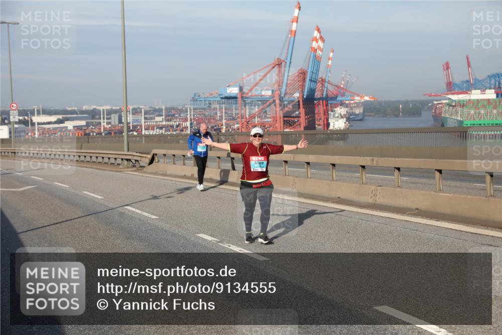 03.10.2025 - Köhlbrandbrückenlauf Yannick Fuchs http://msf.ph/oto/9134555 03.10.2025 09:09:55 Position 2 2391 meine-sportfotos.de
