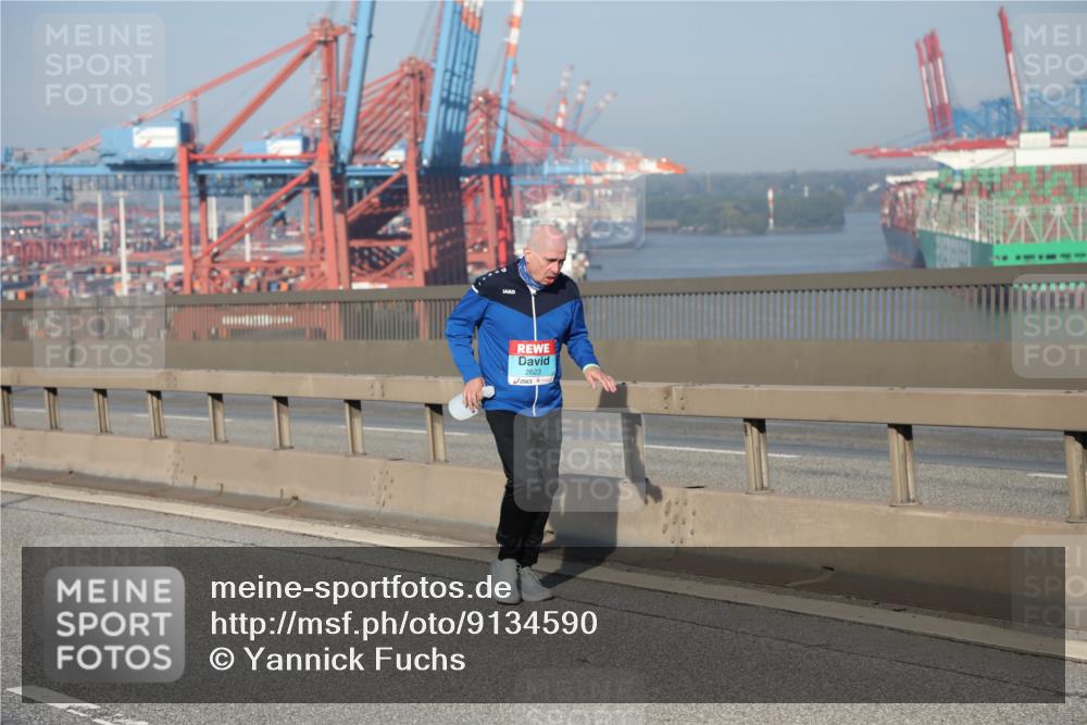03.10.2025 - Köhlbrandbrückenlauf Yannick Fuchs http://msf.ph/oto/9134590 03.10.2025 09:09:59 Position 2 2623 meine-sportfotos.de