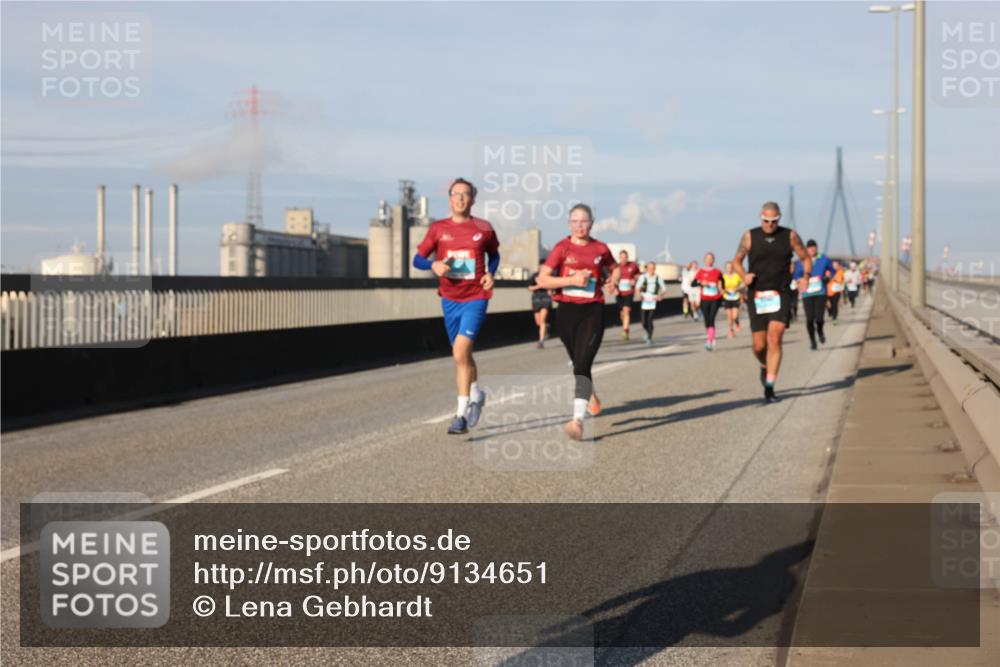 03.10.2025 - Köhlbrandbrückenlauf Lena Gebhardt http://msf.ph/oto/9134651 03.10.2025 09:52:49 Position 2  meine-sportfotos.de