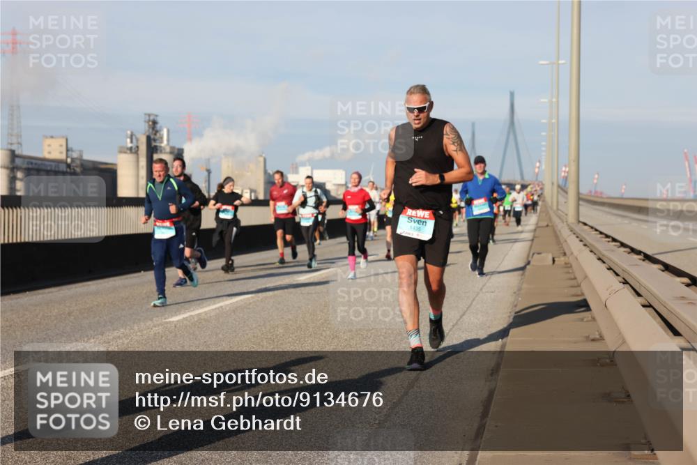 03.10.2025 - Köhlbrandbrückenlauf Lena Gebhardt http://msf.ph/oto/9134676 03.10.2025 09:52:50 Position 2 1435 meine-sportfotos.de