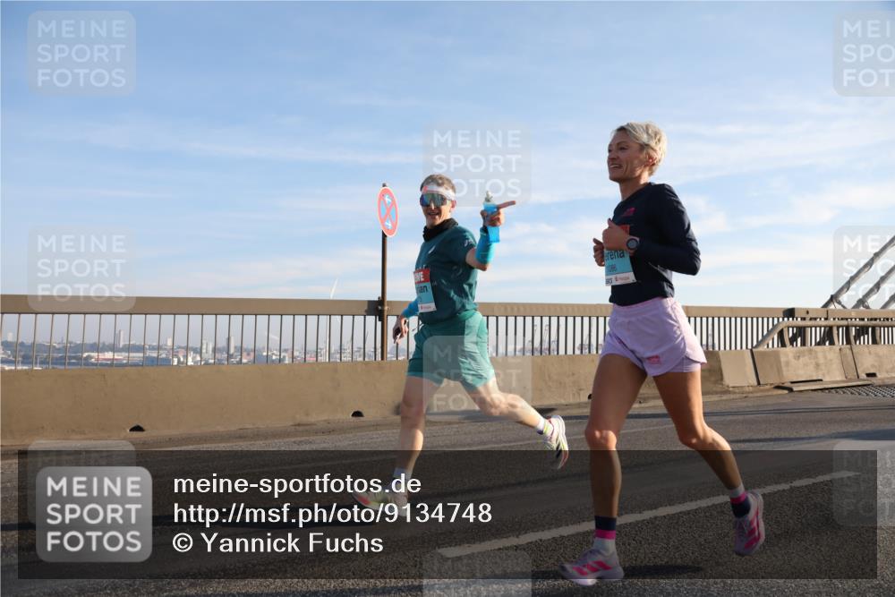 03.10.2025 - Köhlbrandbrückenlauf Yannick Fuchs http://msf.ph/oto/9134748 03.10.2025 08:21:55 Position 1 1086 meine-sportfotos.de