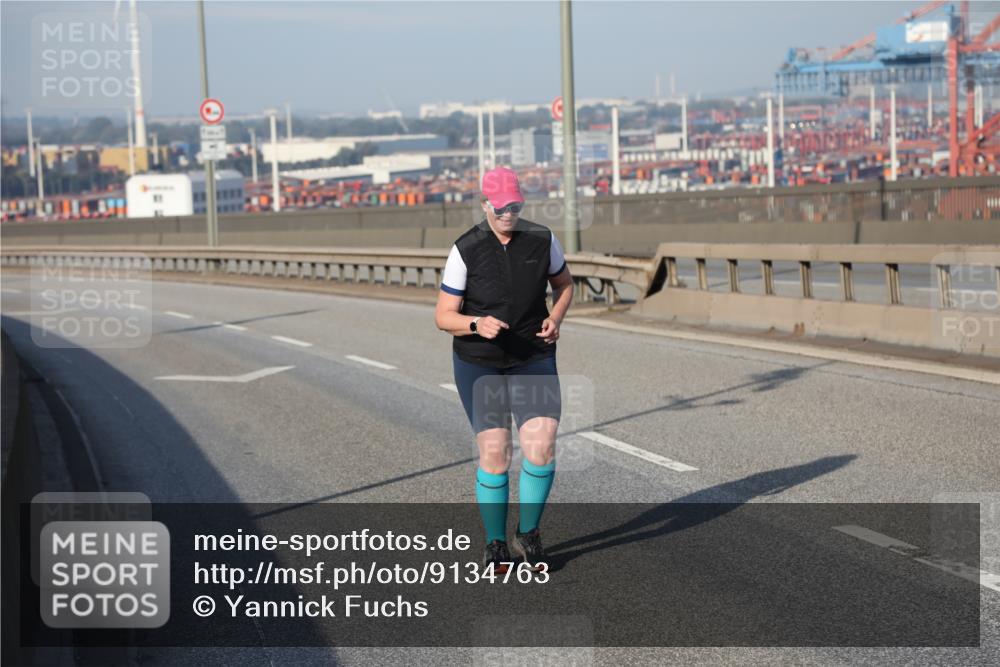 03.10.2025 - Köhlbrandbrückenlauf Yannick Fuchs http://msf.ph/oto/9134763 03.10.2025 09:10:52 Position 2  meine-sportfotos.de