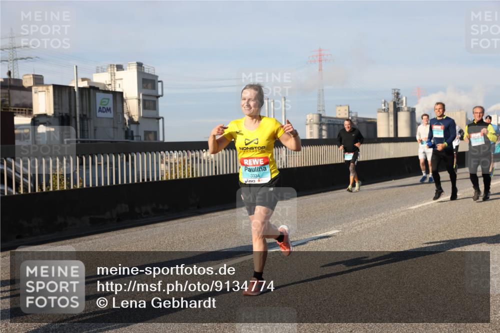 03.10.2025 - Köhlbrandbrückenlauf Lena Gebhardt http://msf.ph/oto/9134774 03.10.2025 09:52:56 Position 2 3334 meine-sportfotos.de