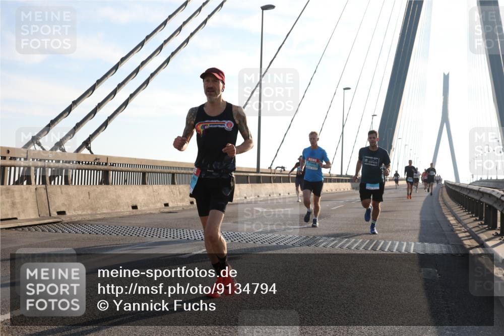 03.10.2025 - Köhlbrandbrückenlauf Yannick Fuchs http://msf.ph/oto/9134794 03.10.2025 08:21:58 Position 1  meine-sportfotos.de