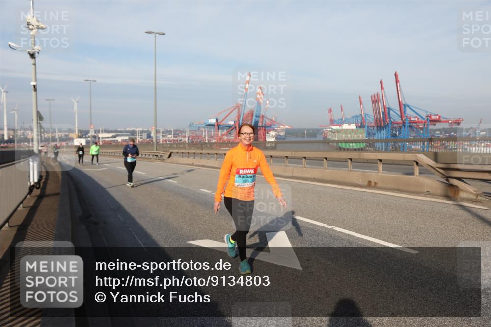 03.10.2025 - Köhlbrandbrückenlauf Yannick Fuchs http://msf.ph/oto/9134803 03.10.2025 09:11:50 Position 2  meine-sportfotos.de