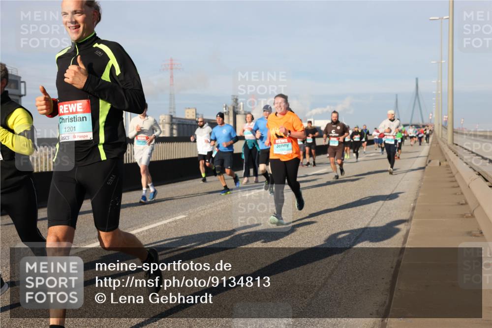 03.10.2025 - Köhlbrandbrückenlauf Lena Gebhardt http://msf.ph/oto/9134813 03.10.2025 09:52:59 Position 2 1201 meine-sportfotos.de