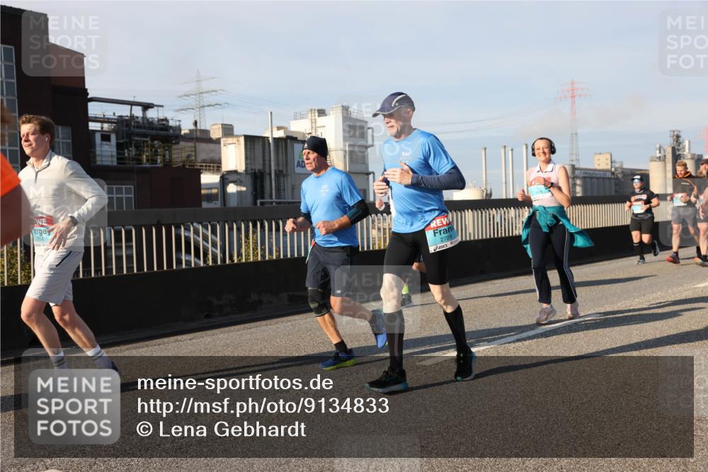 03.10.2025 - Köhlbrandbrückenlauf Lena Gebhardt http://msf.ph/oto/9134833 03.10.2025 09:53:01 Position 2 2858, 2729 meine-sportfotos.de