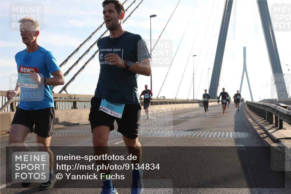 03.10.2025 - Köhlbrandbrückenlauf Yannick Fuchs http://msf.ph/oto/9134834 03.10.2025 08:22:00 Position 1 2024, 1030, 3223 meine-sportfotos.de