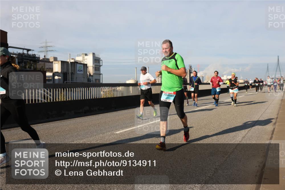 03.10.2025 - Köhlbrandbrückenlauf Lena Gebhardt http://msf.ph/oto/9134911 03.10.2025 09:53:06 Position 2 2711 meine-sportfotos.de