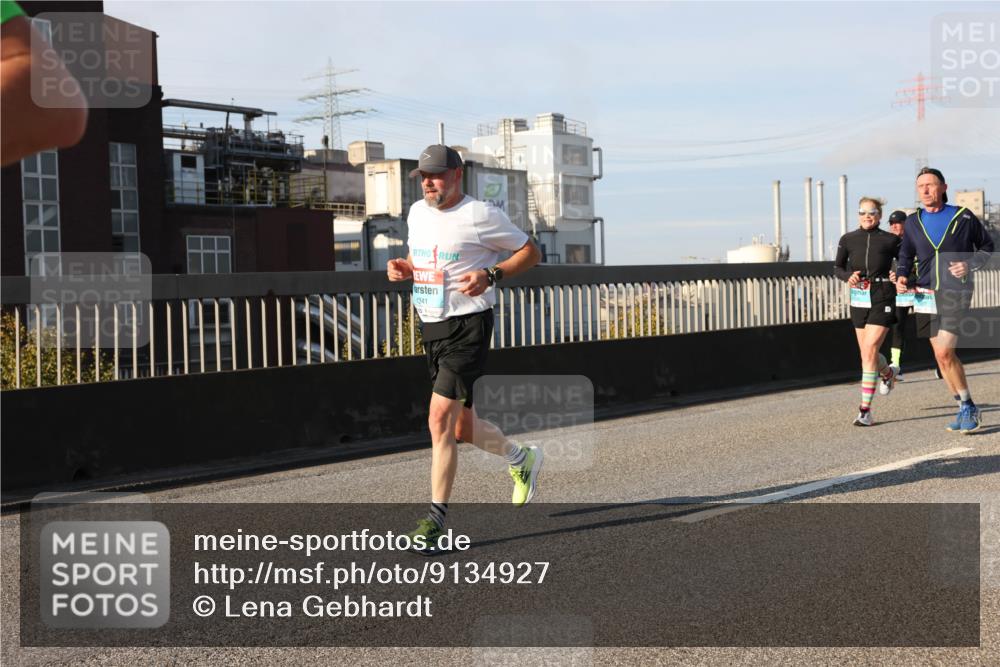 03.10.2025 - Köhlbrandbrückenlauf Lena Gebhardt http://msf.ph/oto/9134927 03.10.2025 09:53:07 Position 2 1341 meine-sportfotos.de