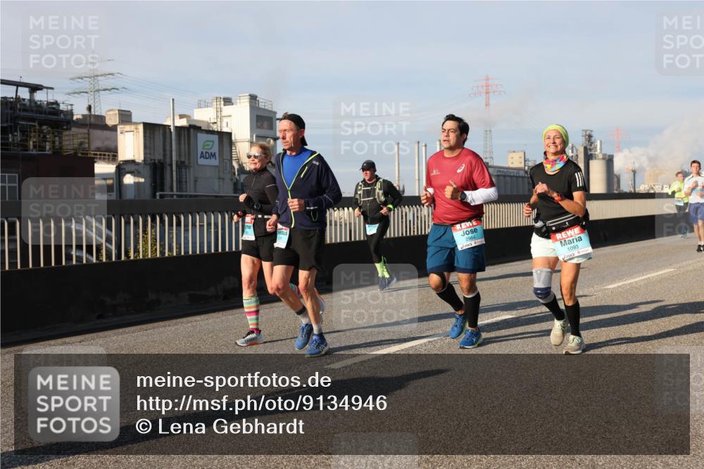 03.10.2025 - Köhlbrandbrückenlauf Lena Gebhardt http://msf.ph/oto/9134946 03.10.2025 09:53:08 Position 2 2964, 1093 meine-sportfotos.de