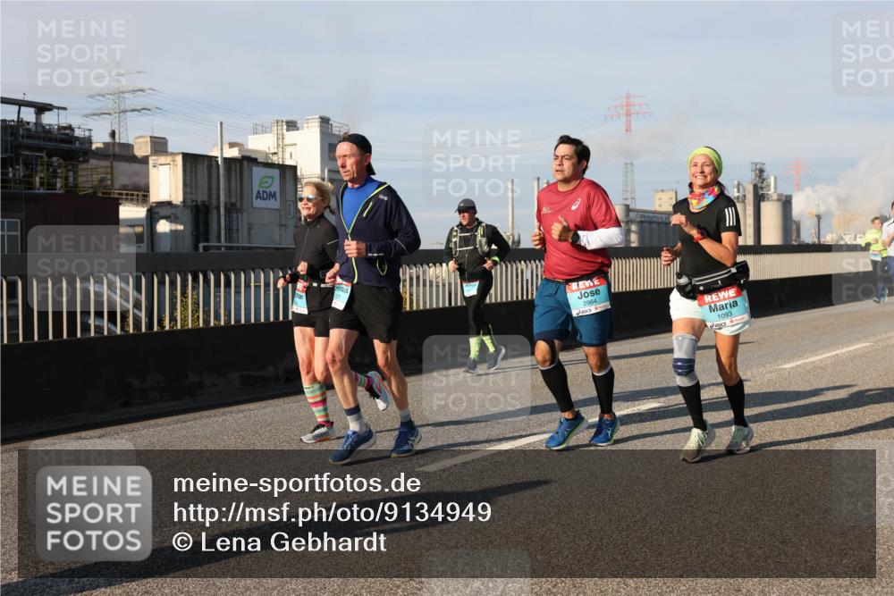 03.10.2025 - Köhlbrandbrückenlauf Lena Gebhardt http://msf.ph/oto/9134949 03.10.2025 09:53:08 Position 2 2964, 1093 meine-sportfotos.de
