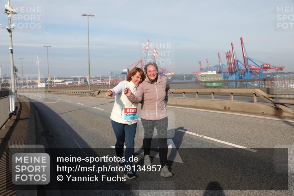 03.10.2025 - Köhlbrandbrückenlauf Yannick Fuchs http://msf.ph/oto/9134957 03.10.2025 09:12:27 Position 2 2908 meine-sportfotos.de