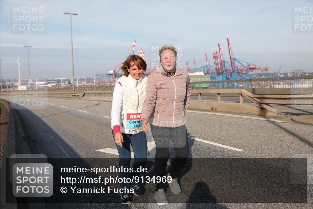 03.10.2025 - Köhlbrandbrückenlauf Yannick Fuchs http://msf.ph/oto/9134969 03.10.2025 09:12:28 Position 2 2908 meine-sportfotos.de