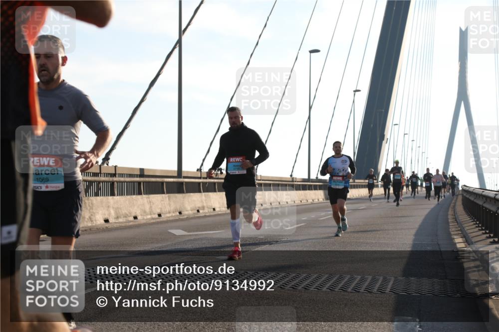 03.10.2025 - Köhlbrandbrückenlauf Yannick Fuchs http://msf.ph/oto/9134992 03.10.2025 08:22:13 Position 1 1069, 3718 meine-sportfotos.de