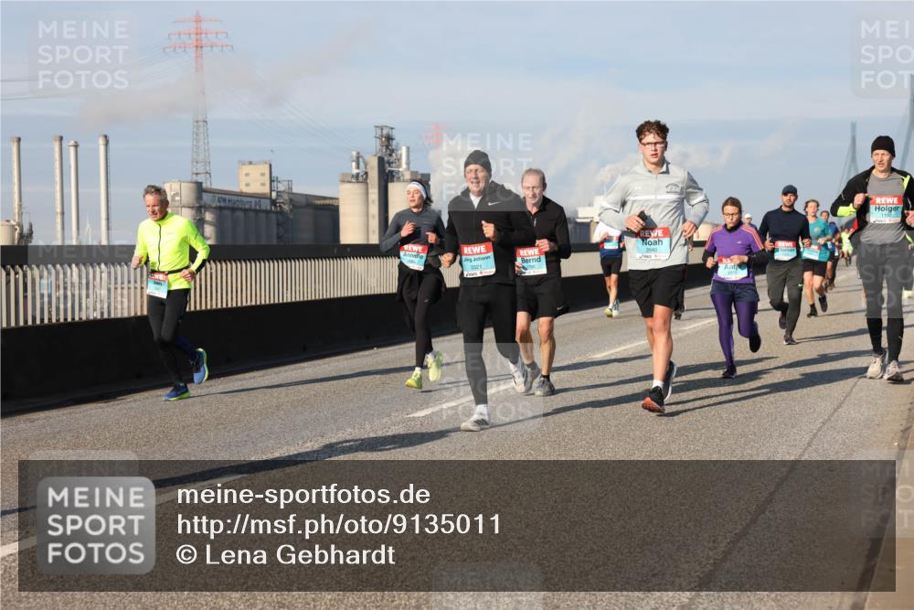 03.10.2025 - Köhlbrandbrückenlauf Lena Gebhardt http://msf.ph/oto/9135011 03.10.2025 09:53:12 Position 2 1192 meine-sportfotos.de