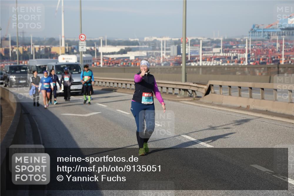 03.10.2025 - Köhlbrandbrückenlauf Yannick Fuchs http://msf.ph/oto/9135051 03.10.2025 09:13:46 Position 2  meine-sportfotos.de