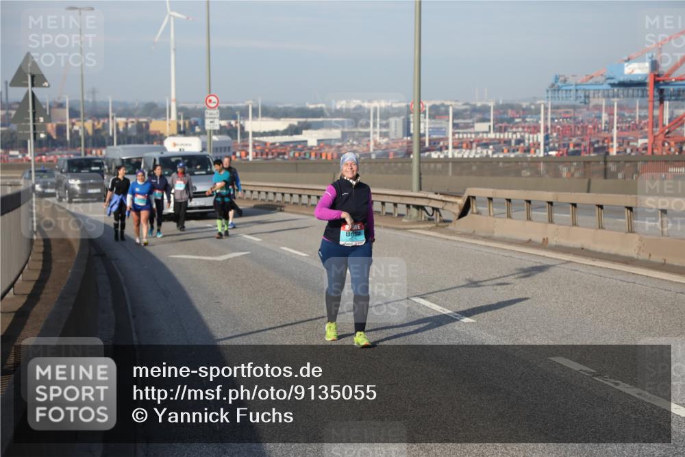 03.10.2025 - Köhlbrandbrückenlauf Yannick Fuchs http://msf.ph/oto/9135055 03.10.2025 09:13:46 Position 2  meine-sportfotos.de