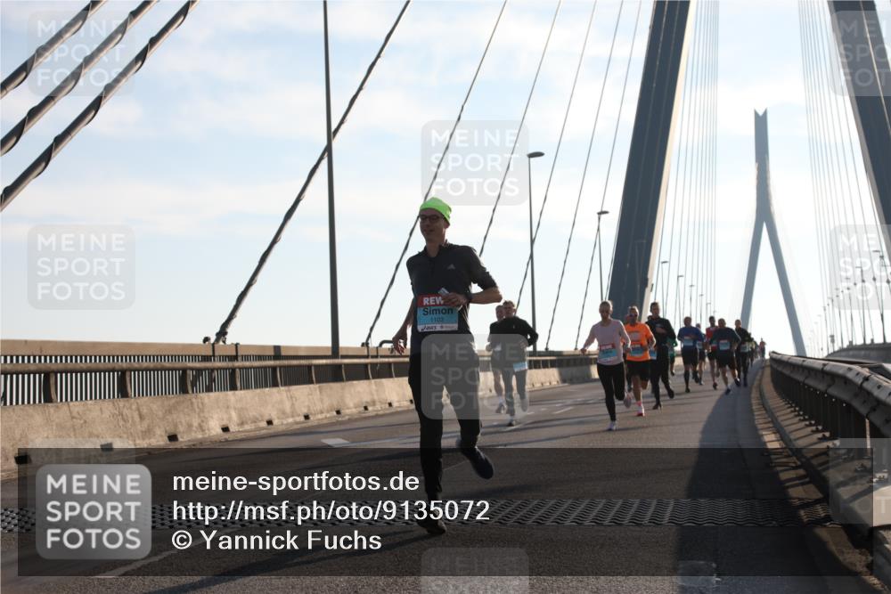 03.10.2025 - Köhlbrandbrückenlauf Yannick Fuchs http://msf.ph/oto/9135072 03.10.2025 08:22:21 Position 1 1103 meine-sportfotos.de