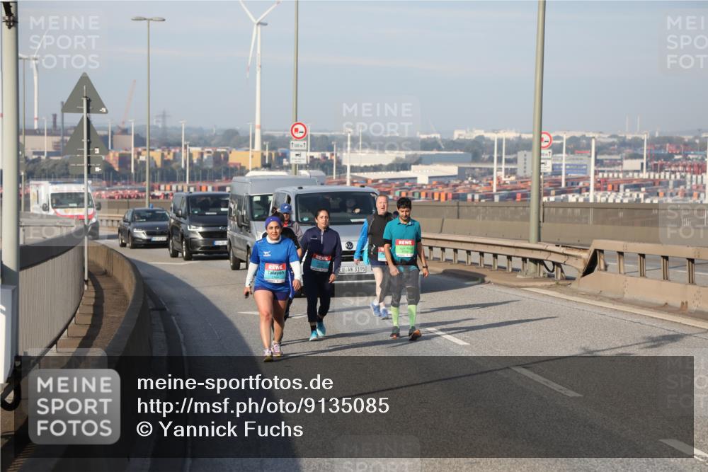 03.10.2025 - Köhlbrandbrückenlauf Yannick Fuchs http://msf.ph/oto/9135085 03.10.2025 09:13:55 Position 2 3195 meine-sportfotos.de