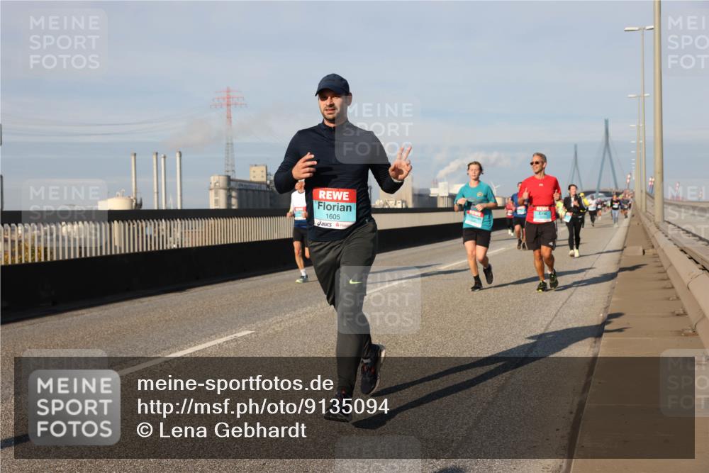 03.10.2025 - Köhlbrandbrückenlauf Lena Gebhardt http://msf.ph/oto/9135094 03.10.2025 09:53:17 Position 2 1605 meine-sportfotos.de