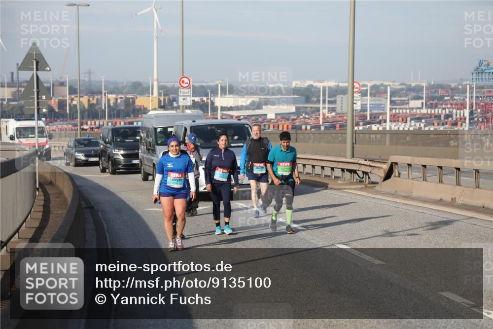 03.10.2025 - Köhlbrandbrückenlauf Yannick Fuchs http://msf.ph/oto/9135100 03.10.2025 09:13:56 Position 2 1500 meine-sportfotos.de