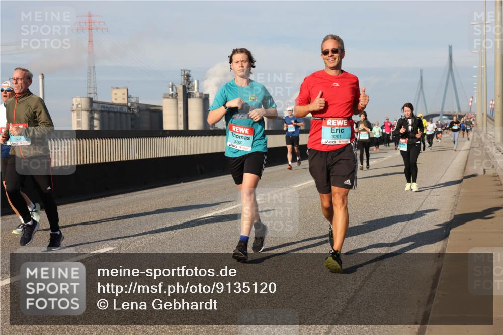 03.10.2025 - Köhlbrandbrückenlauf Lena Gebhardt http://msf.ph/oto/9135120 03.10.2025 09:53:18 Position 2 1631, 3200, 3201 meine-sportfotos.de