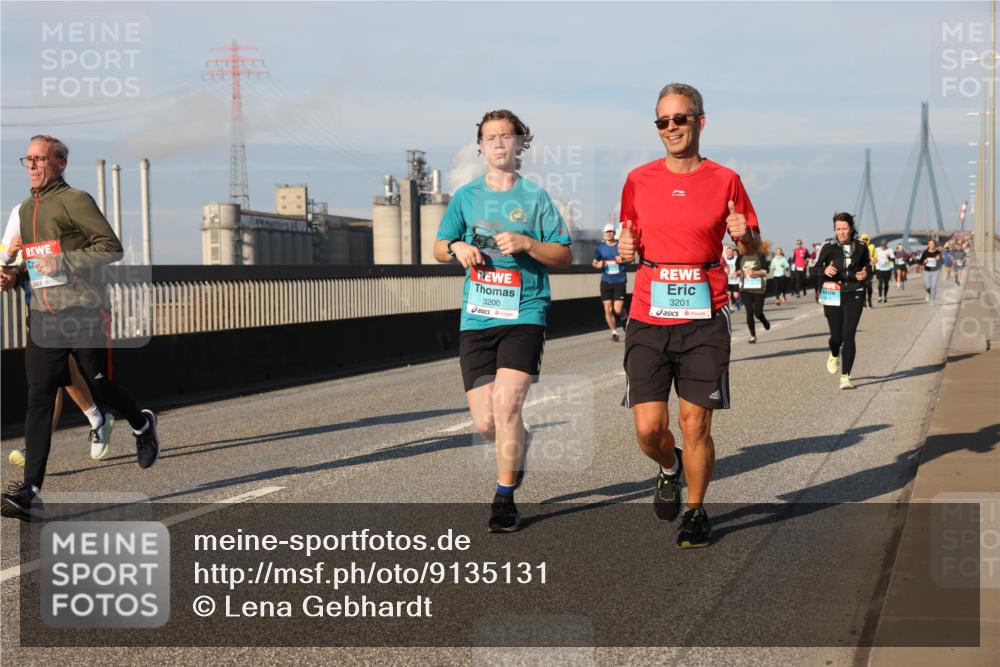 03.10.2025 - Köhlbrandbrückenlauf Lena Gebhardt http://msf.ph/oto/9135131 03.10.2025 09:53:18 Position 2 16, 3200, 3201 meine-sportfotos.de