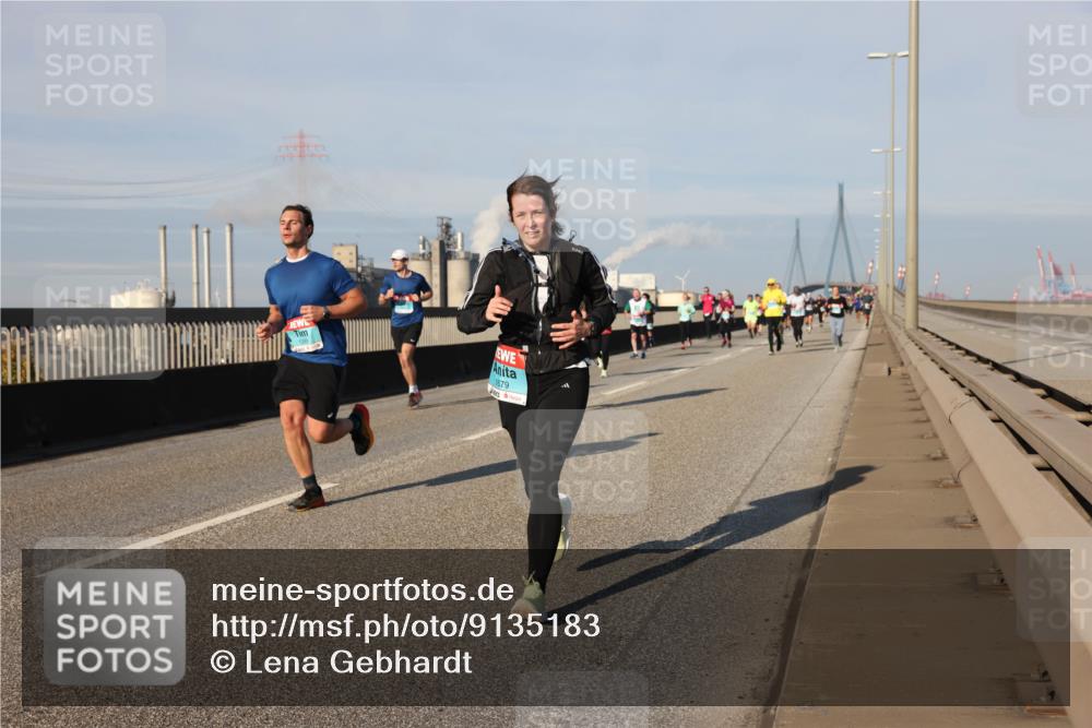03.10.2025 - Köhlbrandbrückenlauf Lena Gebhardt http://msf.ph/oto/9135183 03.10.2025 09:53:22 Position 2 1679 meine-sportfotos.de