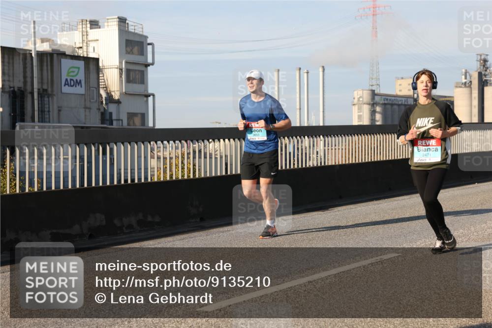 03.10.2025 - Köhlbrandbrückenlauf Lena Gebhardt http://msf.ph/oto/9135210 03.10.2025 09:53:23 Position 2 3653, 2471 meine-sportfotos.de