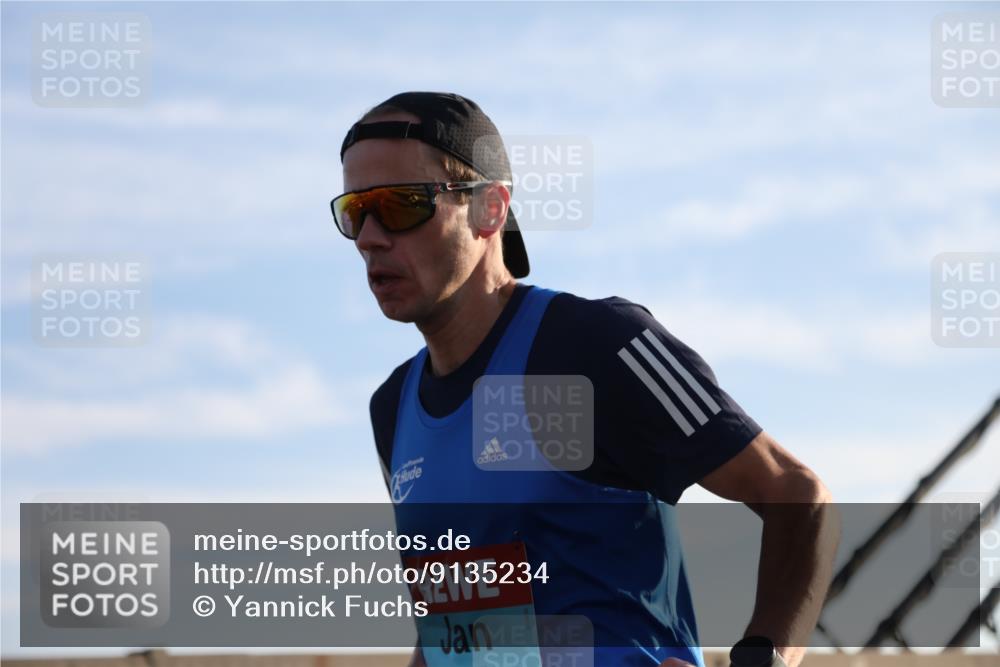 03.10.2025 - Köhlbrandbrückenlauf Yannick Fuchs http://msf.ph/oto/9135234 03.10.2025 08:17:18 Position 2  meine-sportfotos.de