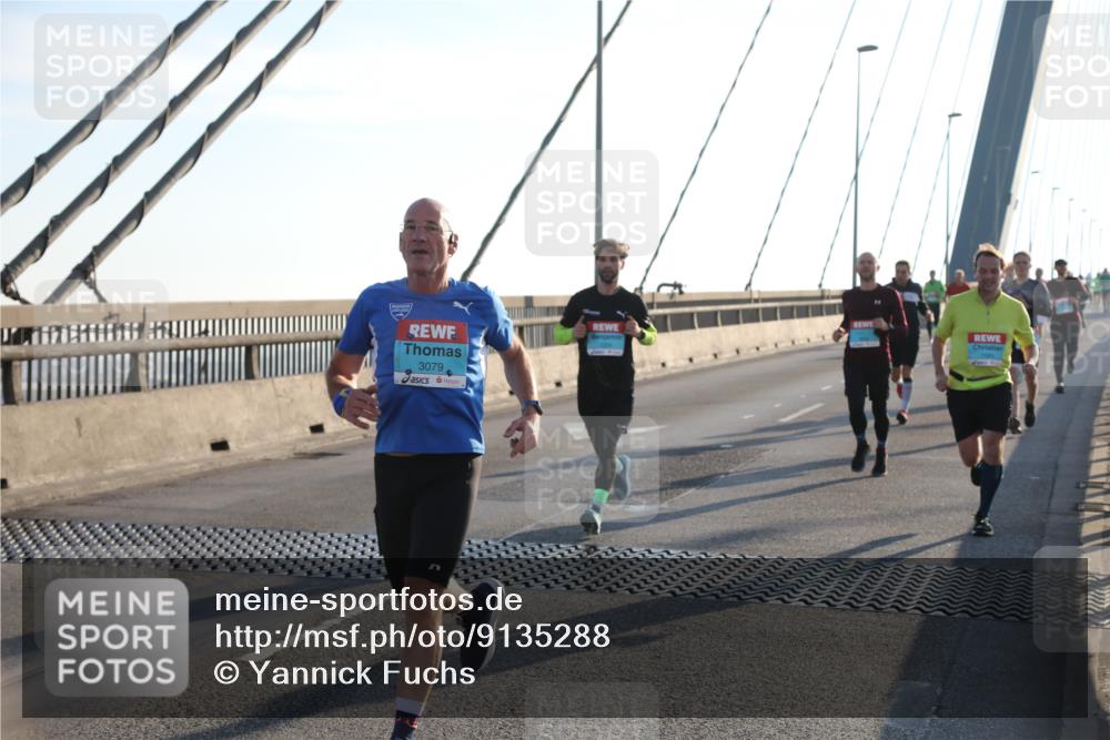 03.10.2025 - Köhlbrandbrückenlauf Yannick Fuchs http://msf.ph/oto/9135288 03.10.2025 08:22:35 Position 1 3079 meine-sportfotos.de