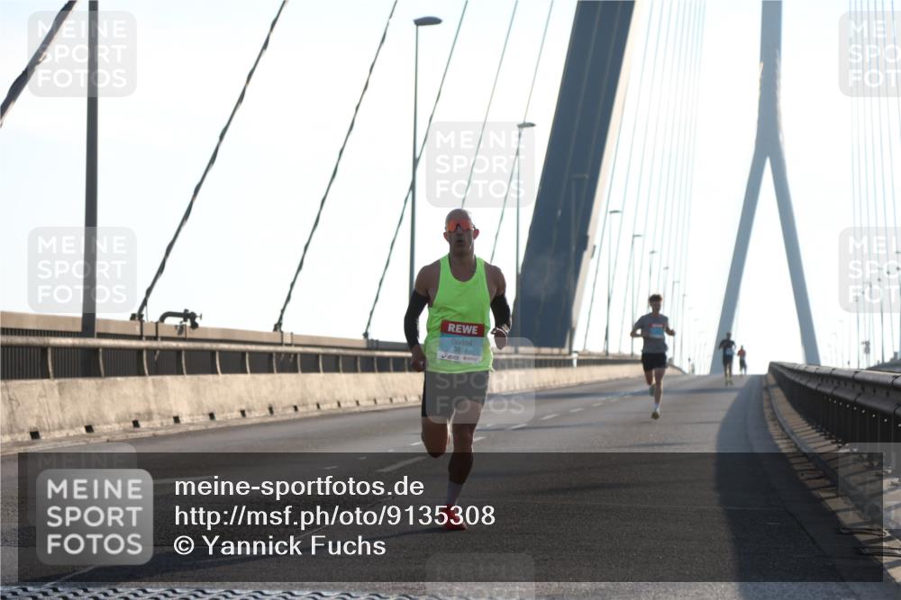 03.10.2025 - Köhlbrandbrückenlauf Yannick Fuchs http://msf.ph/oto/9135308 03.10.2025 08:17:47 Position 2 3807 meine-sportfotos.de