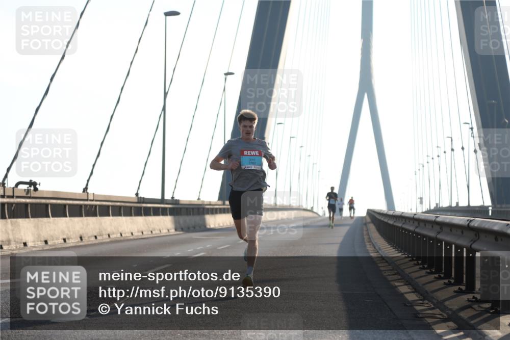 03.10.2025 - Köhlbrandbrückenlauf Yannick Fuchs http://msf.ph/oto/9135390 03.10.2025 08:17:51 Position 2 3782 meine-sportfotos.de
