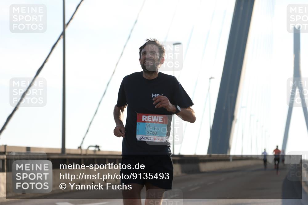 03.10.2025 - Köhlbrandbrückenlauf Yannick Fuchs http://msf.ph/oto/9135493 03.10.2025 08:18:02 Position 2 3760 meine-sportfotos.de