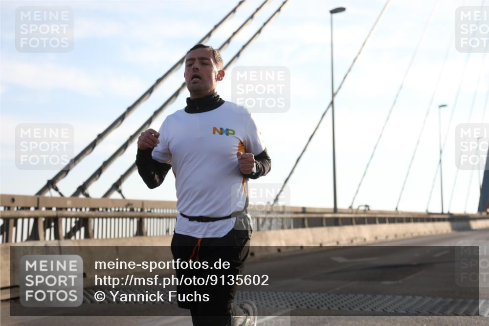 03.10.2025 - Köhlbrandbrückenlauf Yannick Fuchs http://msf.ph/oto/9135602 03.10.2025 08:18:16 Position 2  meine-sportfotos.de