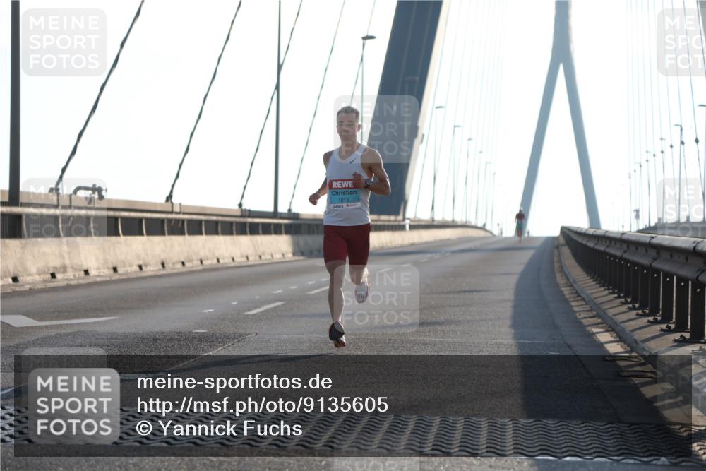 03.10.2025 - Köhlbrandbrückenlauf Yannick Fuchs http://msf.ph/oto/9135605 03.10.2025 08:18:17 Position 2 1013 meine-sportfotos.de
