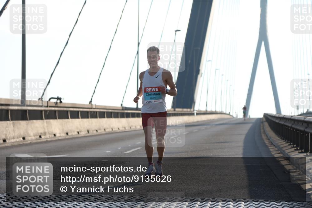 03.10.2025 - Köhlbrandbrückenlauf Yannick Fuchs http://msf.ph/oto/9135626 03.10.2025 08:18:18 Position 2 1013 meine-sportfotos.de