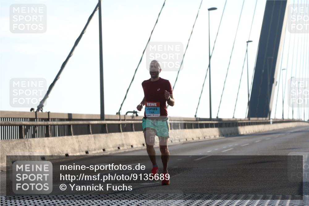 03.10.2025 - Köhlbrandbrückenlauf Yannick Fuchs http://msf.ph/oto/9135689 03.10.2025 08:18:37 Position 2 2968 meine-sportfotos.de