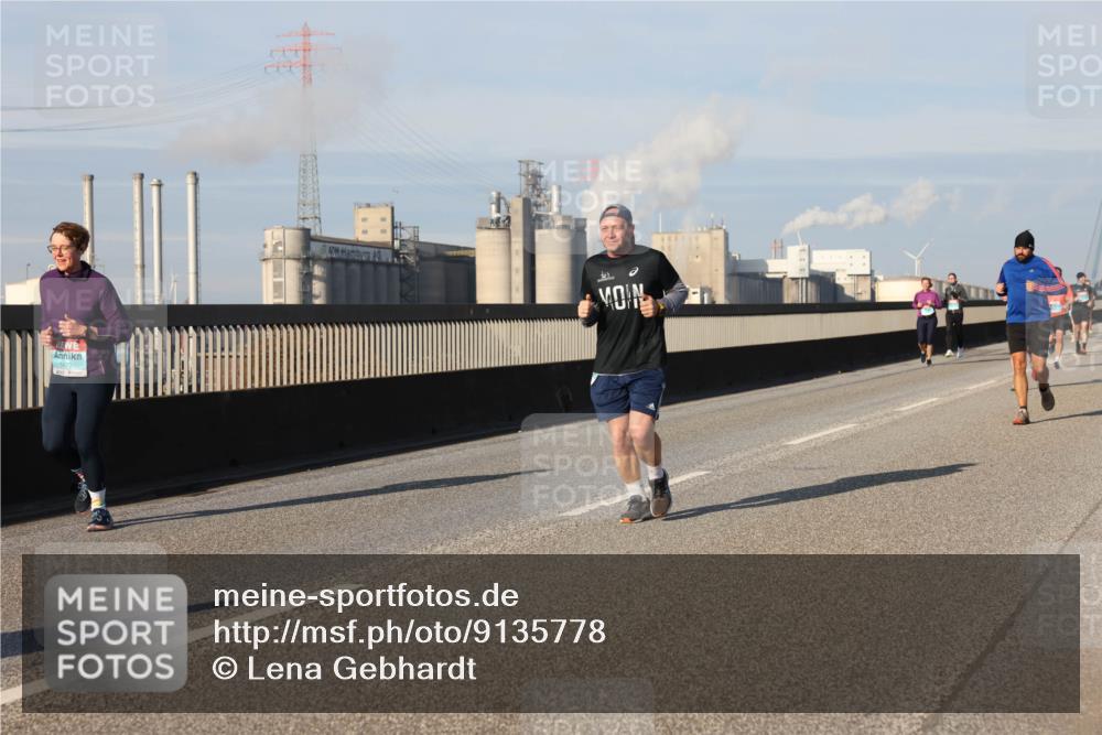 03.10.2025 - Köhlbrandbrückenlauf Lena Gebhardt http://msf.ph/oto/9135778 03.10.2025 09:53:46 Position 2 1470 meine-sportfotos.de