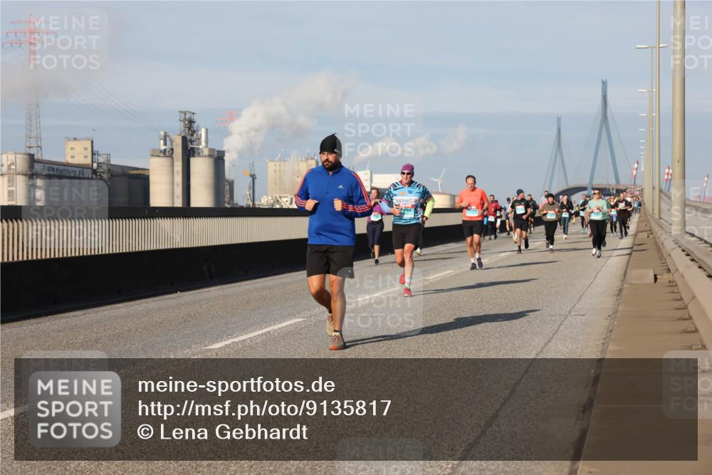 03.10.2025 - Köhlbrandbrückenlauf Lena Gebhardt http://msf.ph/oto/9135817 03.10.2025 09:53:50 Position 2  meine-sportfotos.de